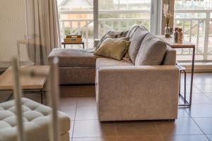 Modern app 6p met topligging - aan strand & haven