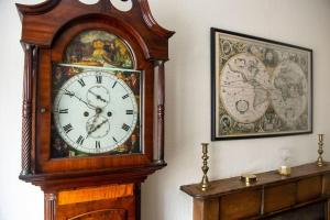 charm & character on historic Rose Street