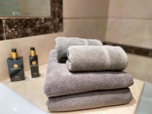 Beautiful 5Penthouse very near the beach