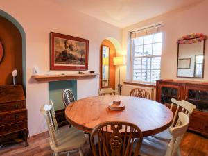 16 St Sepulchre Street