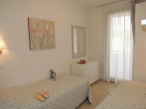 Modern apartment with swimming pool