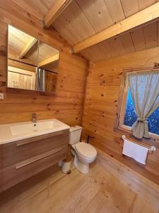 Chalets Chalet bois jacuzzi : photos des chambres