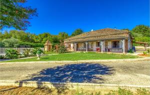 Maisons de vacances Stunning Home In Castelsagrat With Outdoor Swimming Pool, 4 Bedrooms And Private Swimming Pool : photos des chambres