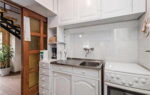 Amazing Apartment In Kastav With 2 Bedrooms And Wifi