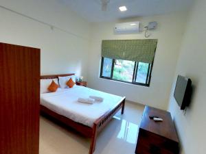 Spacious 3BR Oasis with Wi-Fi short Drive to Panjim & Casinos C1-101