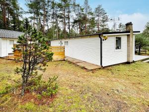 8 person holiday home in YNGSJÖ, SVERIGE-By Traum