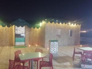Hotel Kanishkka Inn