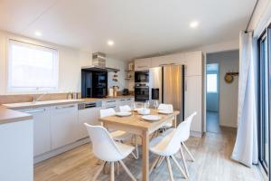 Chalet pour 6 - Domaine avec piscine chauffée