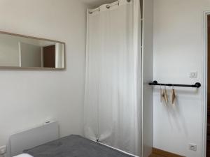 Maisons de vacances Gite Durdat-Larequille, 3 pieces, 4 personnes - FR-1-489-411 : photos des chambres