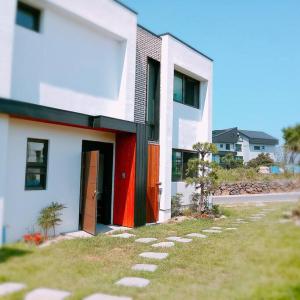 Aewol Sea Town House 20