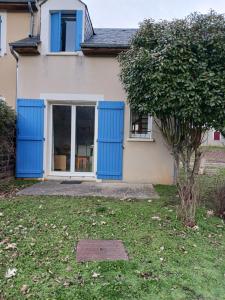 T3 la savane saint Geniez dolt 2 piscines chauffées dans une charmante résidence de vacances