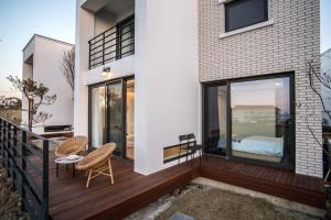 Aewol Sea Town House 18