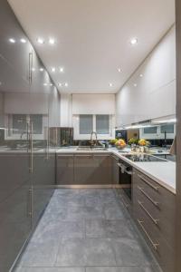 The HostMaster Artistic Inn