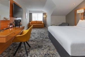 Superior King Room room in Chesford Grange - QHotels