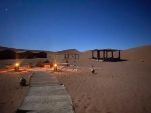 obrázek - Erg Chegaga Desert Night