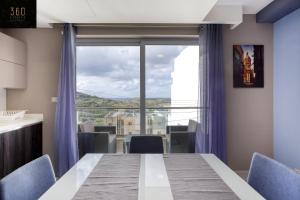 Stunning 2BR APT wHill View, perfect for Relaxing by 360 Estates