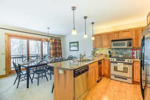 Inviting Ski-inandSki-out Condo at Jay Peak Resort!