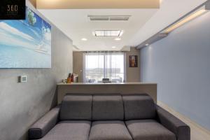 Stunning 2BR APT wHill View, perfect for Relaxing by 360 Estates