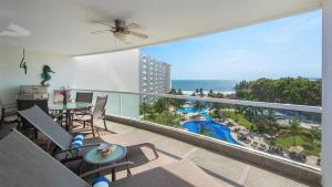 Breathtaking Villa Magna Beachfront Condo 3 Bedrooms Sleeps 6