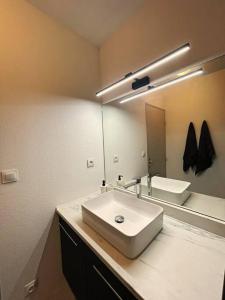 Lécrin urbain Centre Ville-Parking Gratuit