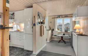 Cozy Home In Hadsund With Wifi