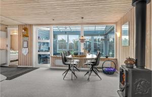 Cozy Home In Hadsund With Wifi