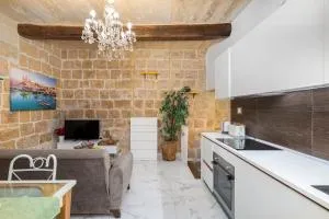 Chic, Stylish 1 Bedroom Maisonette - Close to Valletta - Luqa