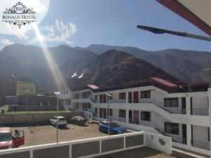 RONALD HOTEL