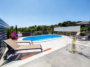 Luxury villa with a swimming pool Varazdin Breg, Zagorje - 20537 