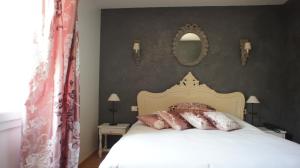 Hotels Logis Hotel restaurant des Pins : photos des chambres