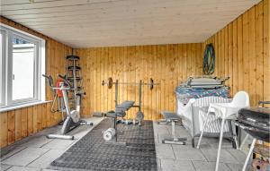 Nice Home In Hadsund With Kitchen