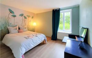 Maisons de vacances Lovely Home In Germont With House A Panoramic View : photos des chambres