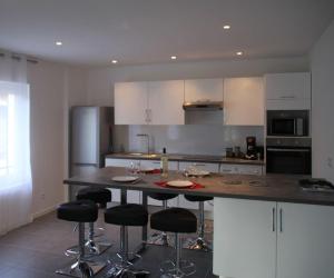 Maisons de vacances Appart dans maison 2 km de la plage : photos des chambres