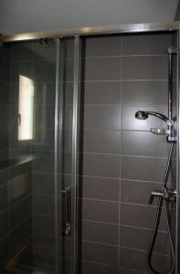 Maisons de vacances Appart dans maison 2 km de la plage : photos des chambres