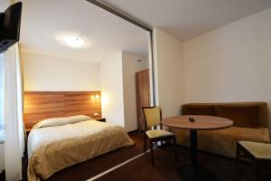 Guest House & Villa Astoma