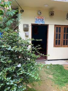 Hello Super Hostel