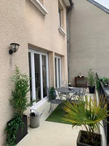 Appartements Bel appartement tout equipe avec balcon & parking : Appartement 2 Chambres