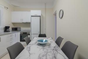 Cozy apartment in Pangrati area!