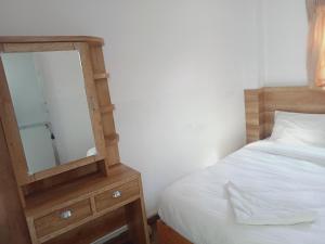 Everest Guest House