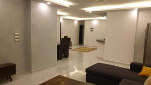 شقة على كورنيش النيل المعادي Maadi Nile view Cairo