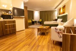 Grand Luxury - Çiftlikköy