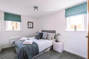 2 Bed Boutique Apartment with free parking