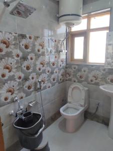 Hotel Silver Inn Srinagar
