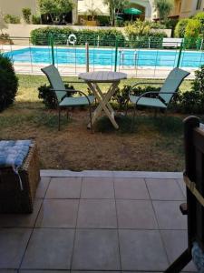 Luxury Apartment with Pool View