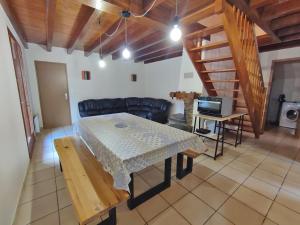 Maisons de vacances Le chant de la Pique, maison T4, jardin, parking gratuit, wifi, 6 personnes : photos des chambres