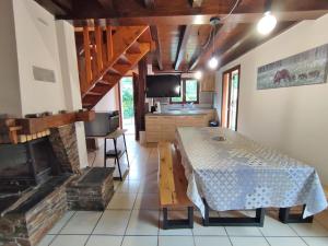 Maisons de vacances Le chant de la Pique, maison T4, jardin, parking gratuit, wifi, 6 personnes : photos des chambres