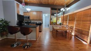 Entire one bedroom apartment