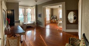 Double Room with Garden View room in The Wedding Cake House