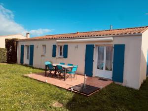 Maison Oléron 3 chambres, jardin et cheminée, plage à pied