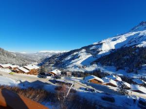 Appartement 3 étoiles avec balcon, vue montagne à Méribel Mottaret